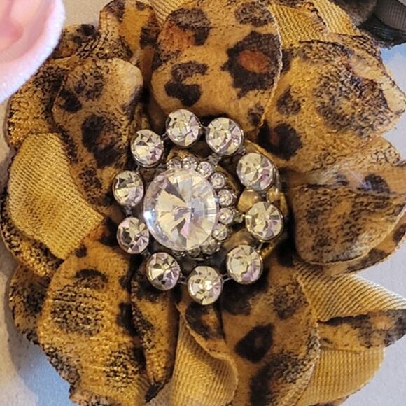 Hand Dyed Floral Crystal Center Velvet Scarf Tee Slide or Ring Leopard Print - Picture 1 of 3